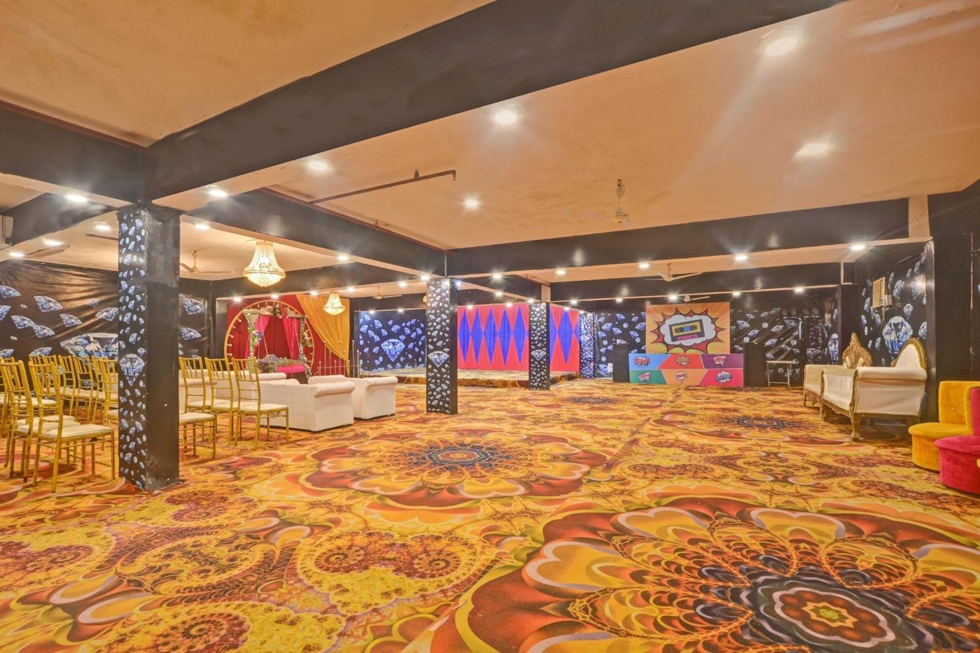 Oyo67482乌代浦宫酒店 烏代浦 外观 照片